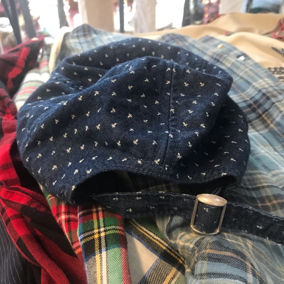 Hat - Picture 2 of 4